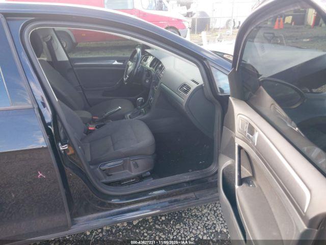 Volkswagen Golf Image 6