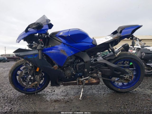 Yamaha Yzfr1 Image 4