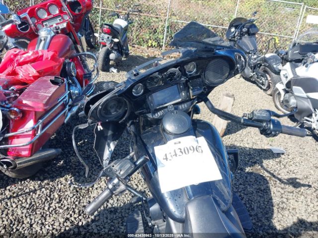 Harley-Davidson Flhxs Street Glide Special Image 15