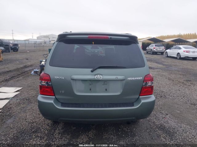 Toyota Highlander Limited V6 Image 2