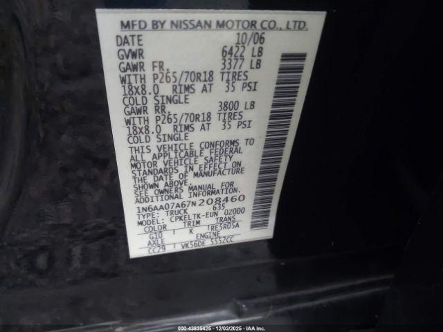 Nissan Titan Se Image 9