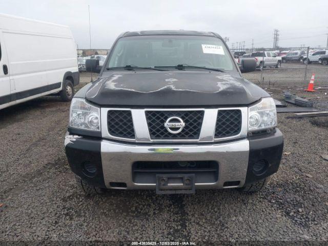 Nissan Titan Se Image 3