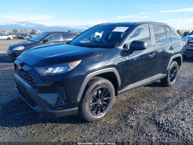 Toyota RAV4 Le Image 19