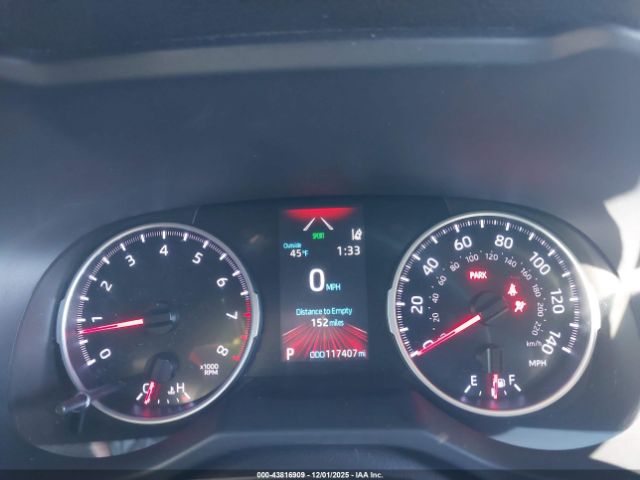 Toyota RAV4 Le Image 16