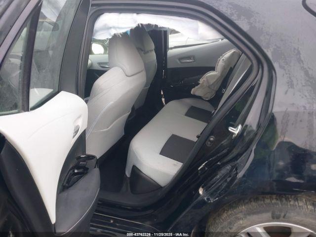 Toyota Corolla Se Image 4