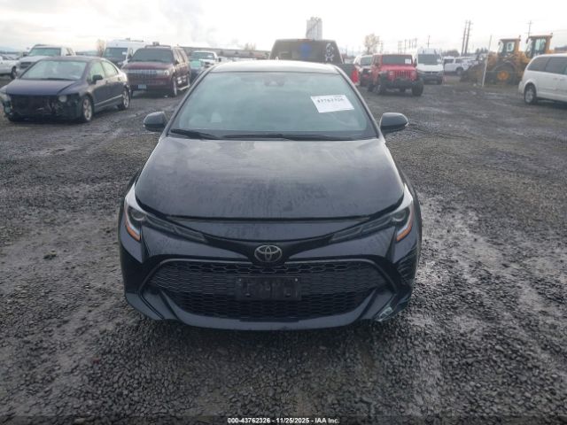 Toyota Corolla Se Image 9