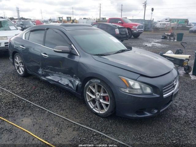  Salvage Nissan Maxima