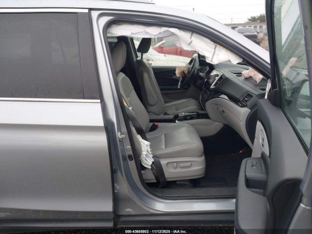 Honda Pilot Touring Image 20
