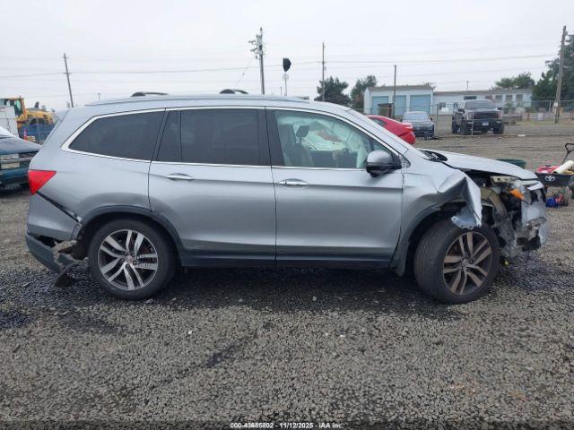 Honda Pilot Touring Image 18