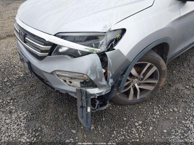 Honda Pilot Touring Image 6