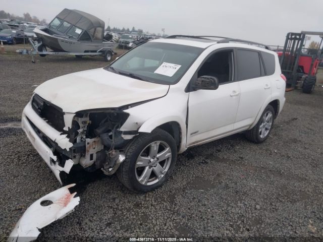 Toyota RAV4 Sport V6 Image 2