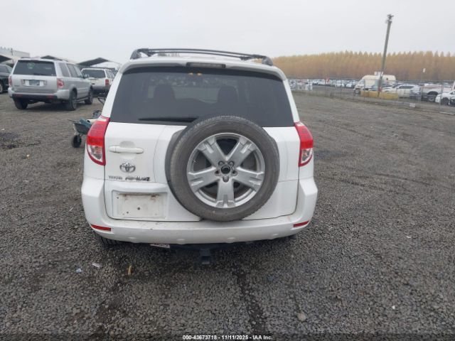 Toyota RAV4 Sport V6 Image 7