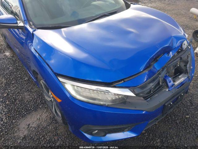 Honda Civic Touring Image 11