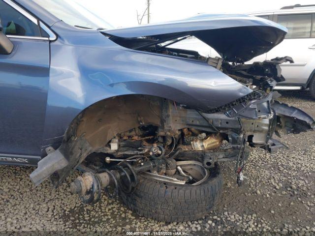 Subaru Outback 2.5i Limited Image 8