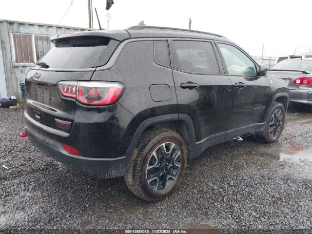 Jeep Compass Trailhawk 4x4 Image 7