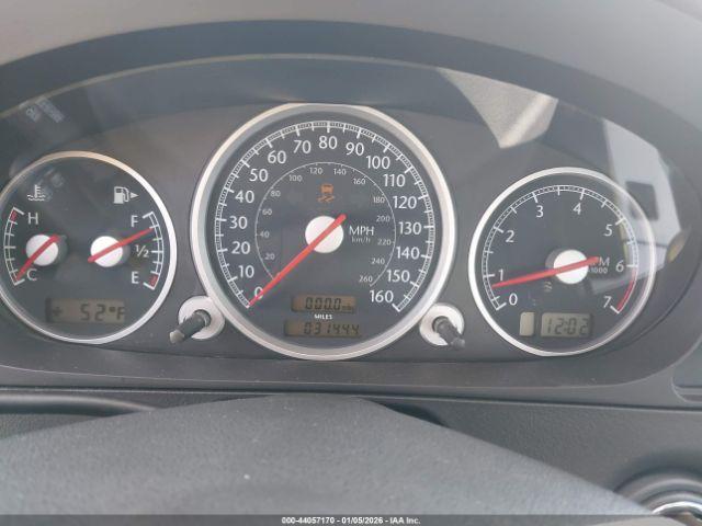 Chrysler Crossfire Image 8