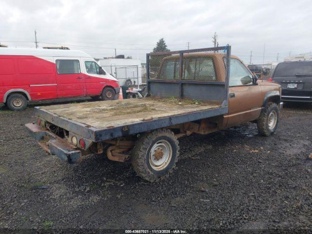 GMC Sierra K3500 Image 3