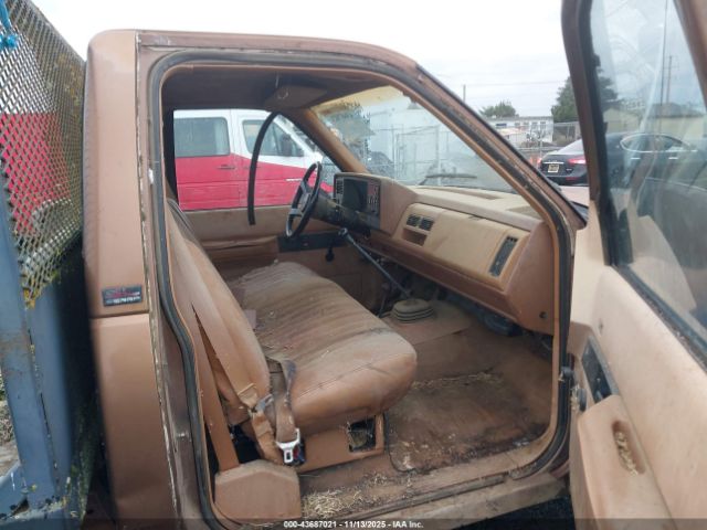 GMC Sierra K3500 Image 7