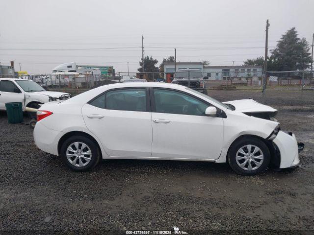 Toyota Corolla L Image 10