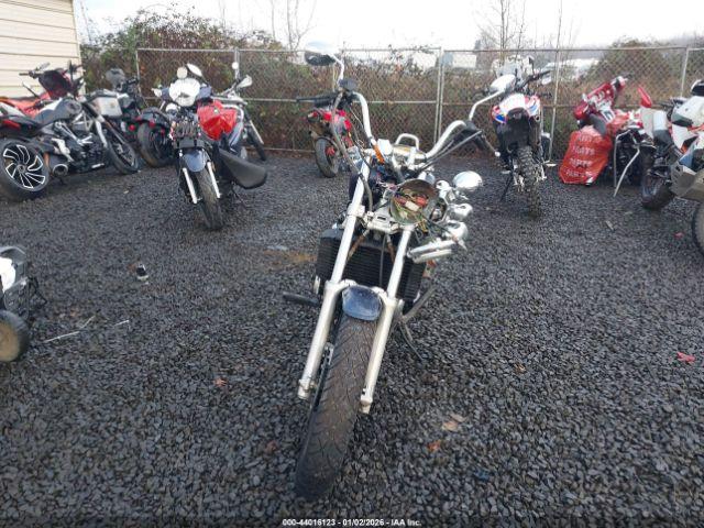 Yamaha Xj700 X Image 8