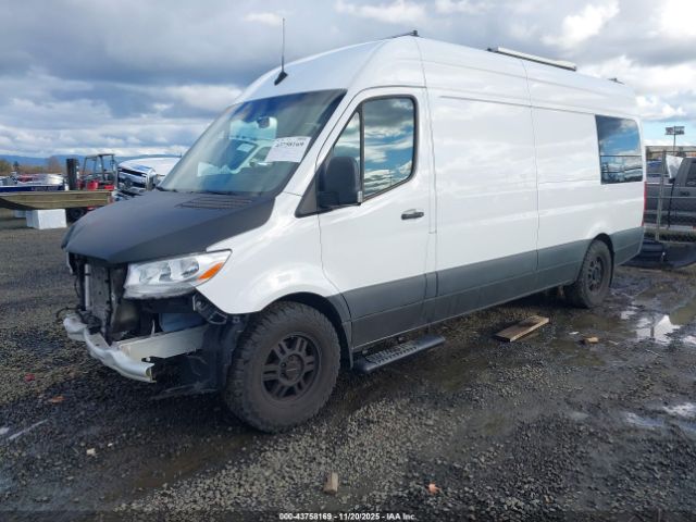Mercedes-Benz Sprinter 2500 High Roof I4 Diesel Image 8