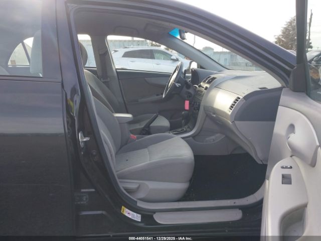 Toyota Corolla Le Image 6