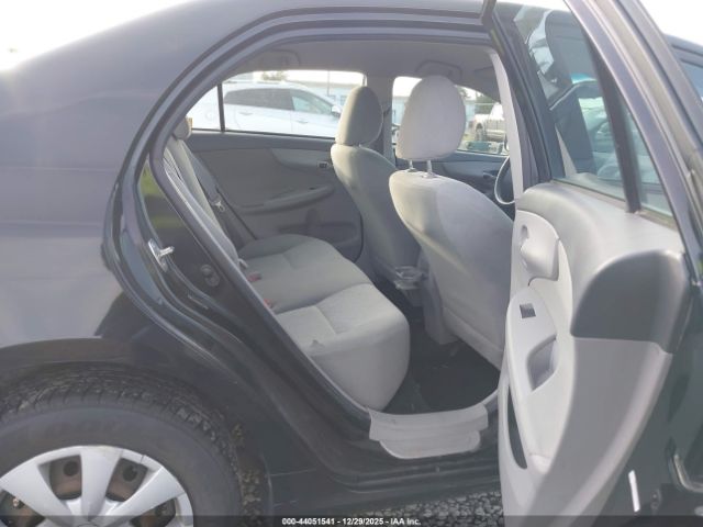 Toyota Corolla Le Image 12