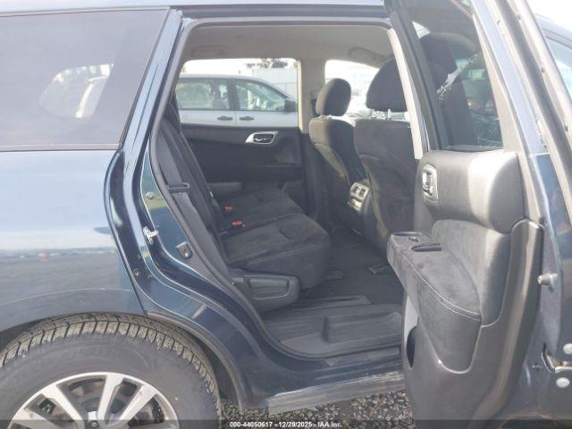 Nissan Pathfinder Image 5