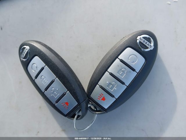 Nissan Pathfinder Image 16