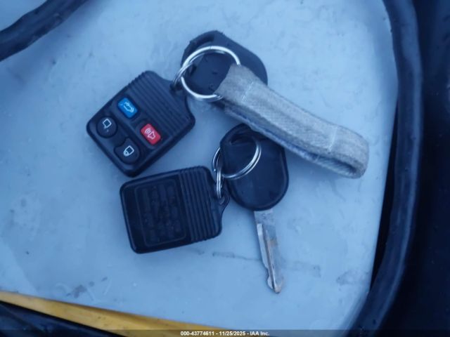 Ford Explorer Image 10