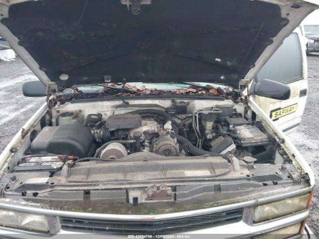 Chevrolet K2500 Hd Fleetside Image 3