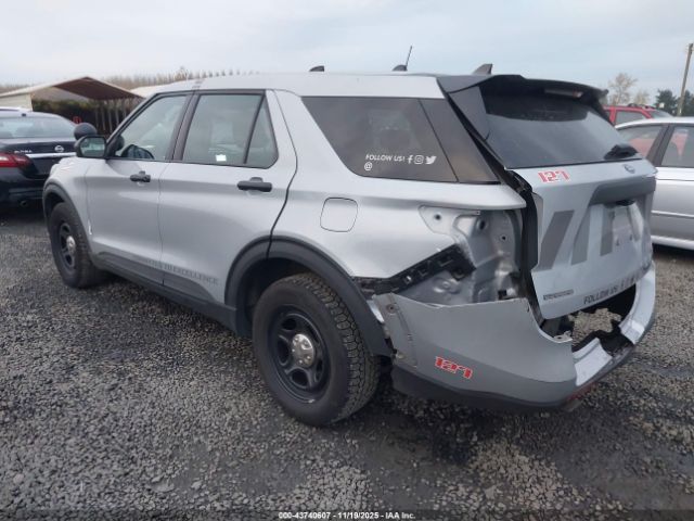 Ford Police Interceptor Utilit Image 12