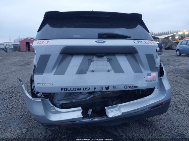 Ford Police Interceptor Utilit Image 9