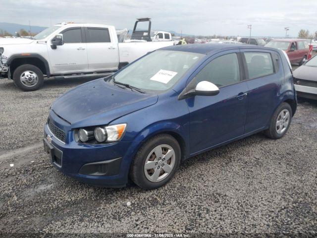 Chevrolet Sonic Ls Auto Image 5