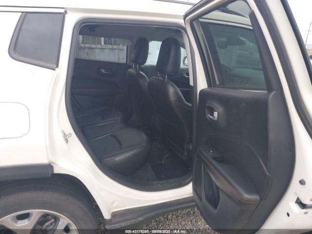 Jeep Compass Limited Fwd Image 6