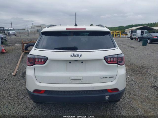 Jeep Compass Limited Fwd Image 10