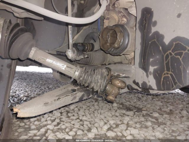 Ford Explorer Sport Image 17