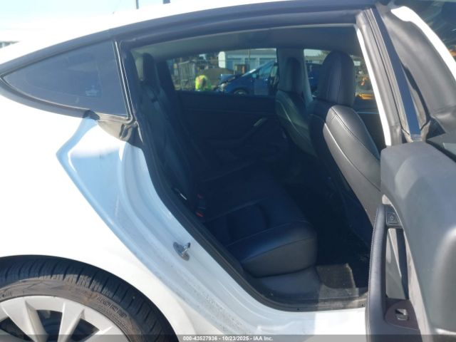 Tesla Model 3 Rear-wheel Drive Image 15