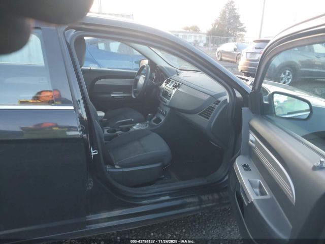 Chrysler Sebring Touring Image 16