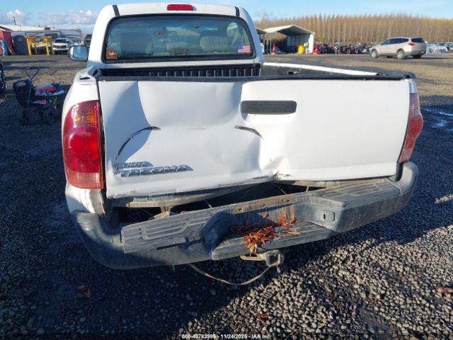 Toyota Tacoma Image 13