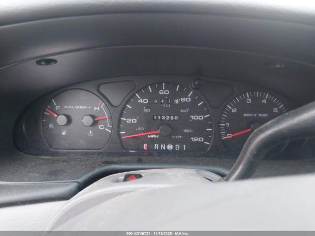 Ford Taurus Se Image 5