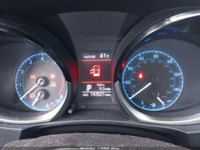 Toyota Corolla S Image 4