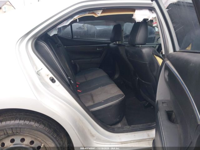 Toyota Corolla S Image 5