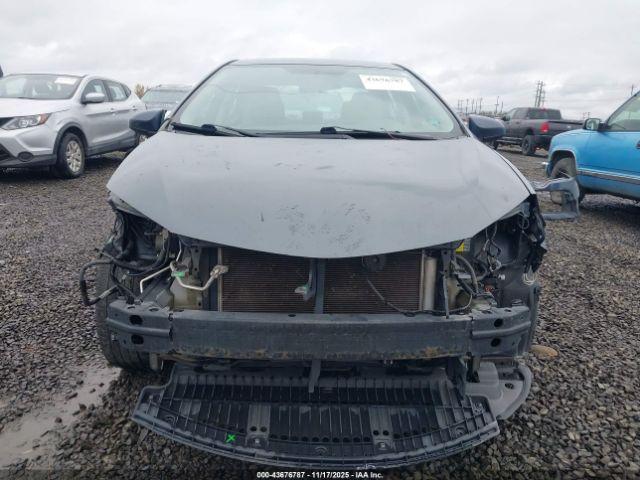 Toyota Corolla Le Image 14