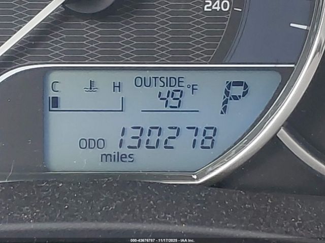 Toyota Corolla Le Image 9