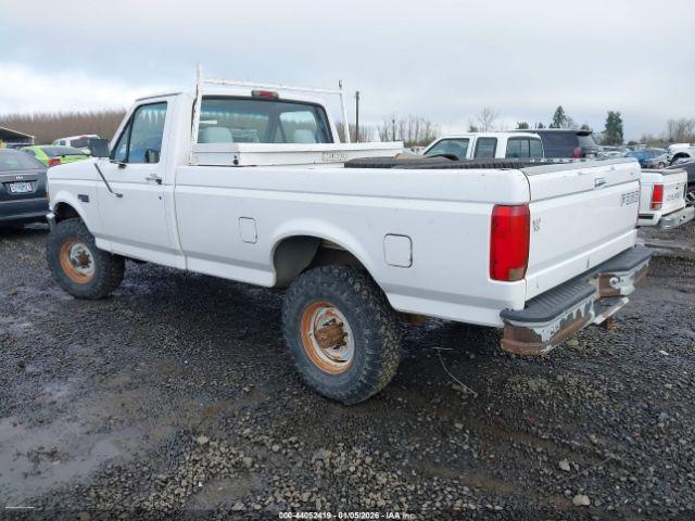 Ford F-250 Image 4