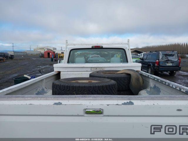 Ford F-250 Image 6
