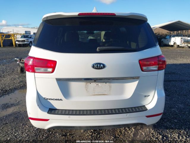 Kia Sedona Ex Image 10