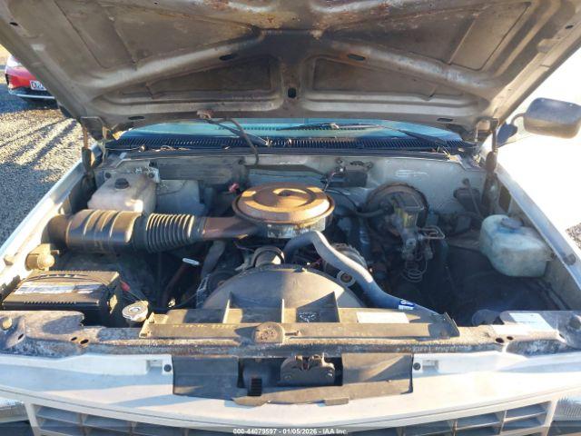 Chevrolet Gmt C2500 Image 13