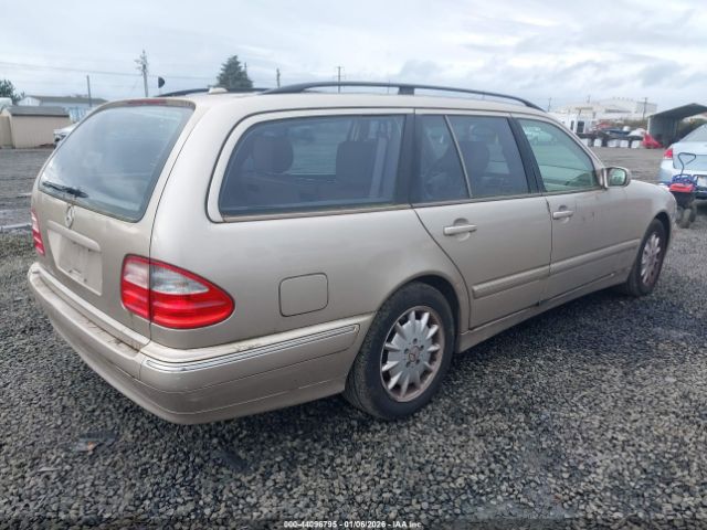 Mercedes-Benz E-Class Image 3